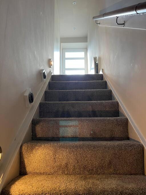 Gorgeous 2 Bed Loft Style Manchester