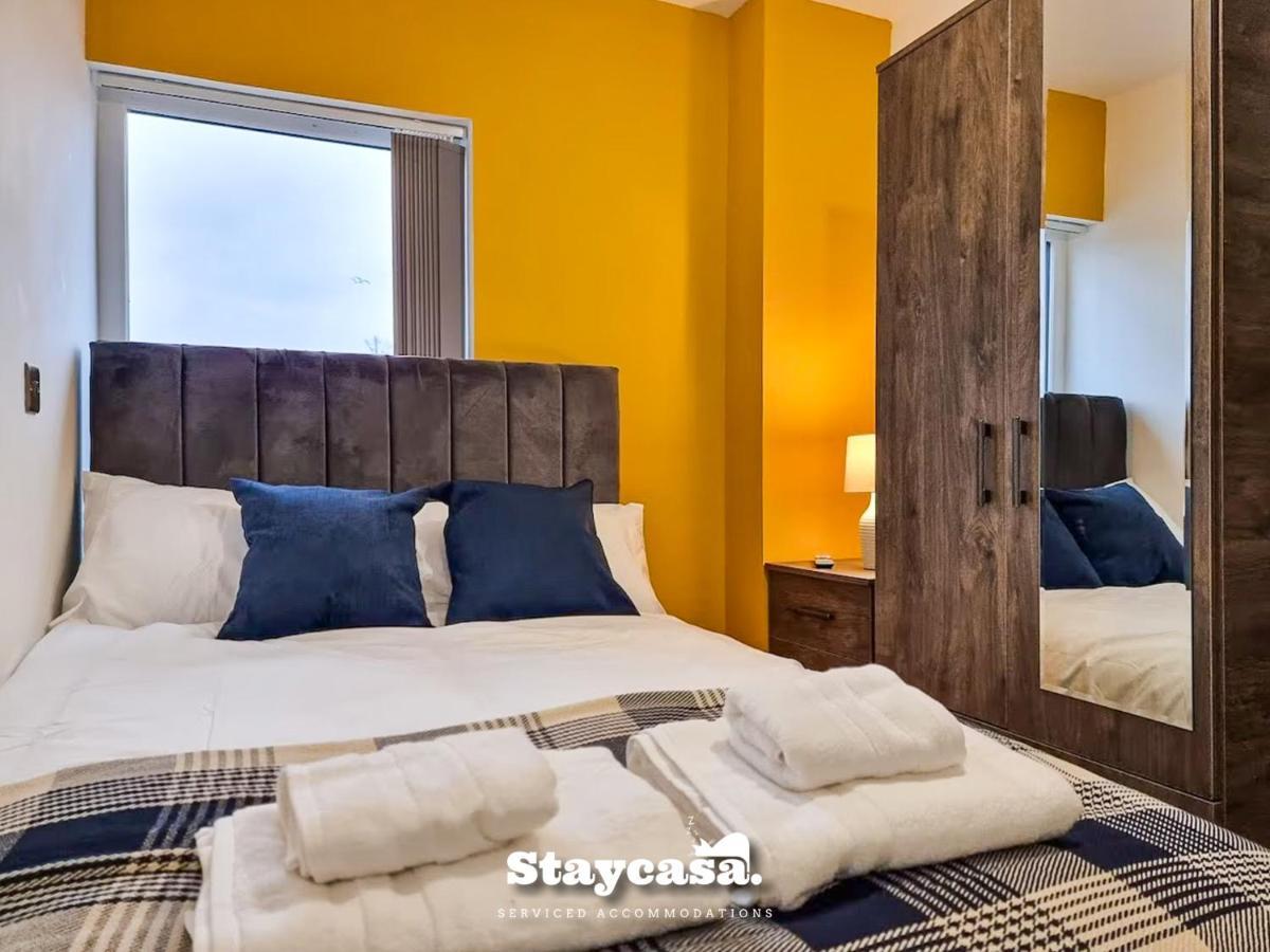 Magnificent 10 Bedroom Shared House - Great Amenities Homestay