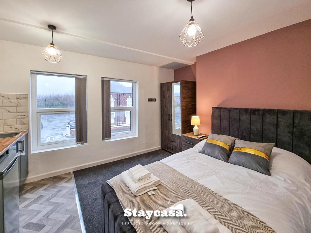 Homestay Magnificent 10 Bedroom Shared House - Great Amenities Manchester