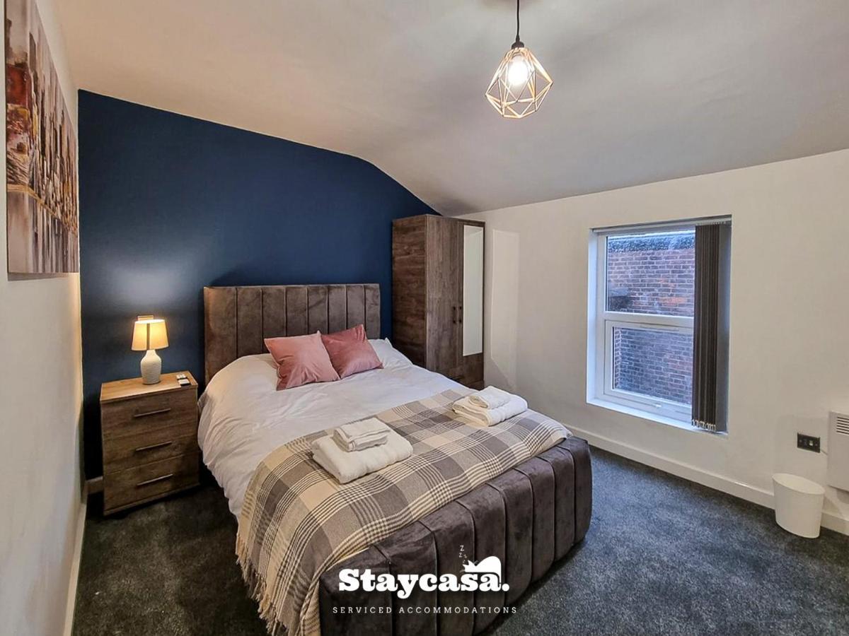 Homestay Magnificent 10 Bedroom Shared House - Great Amenities Manchester