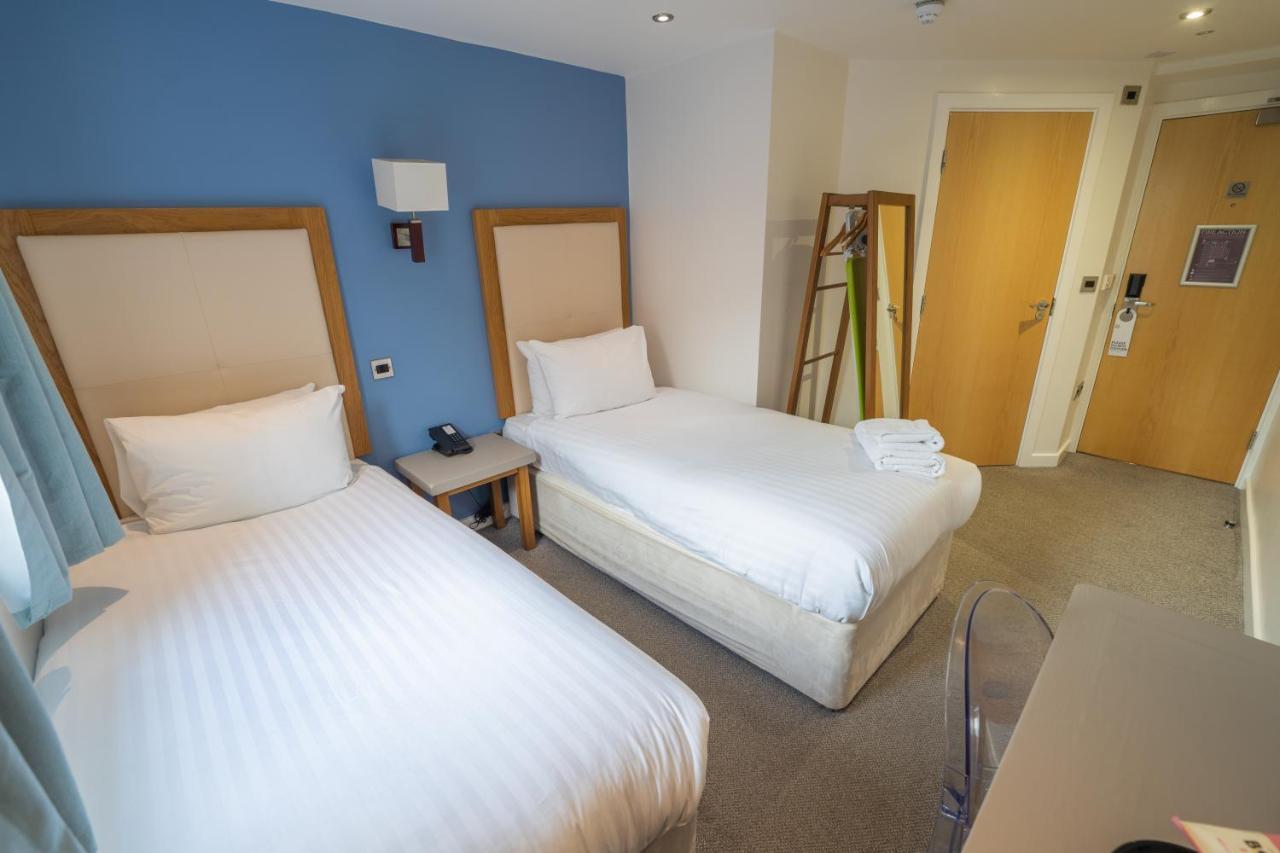 The Waterside And Leisure Club Hotel Manchester