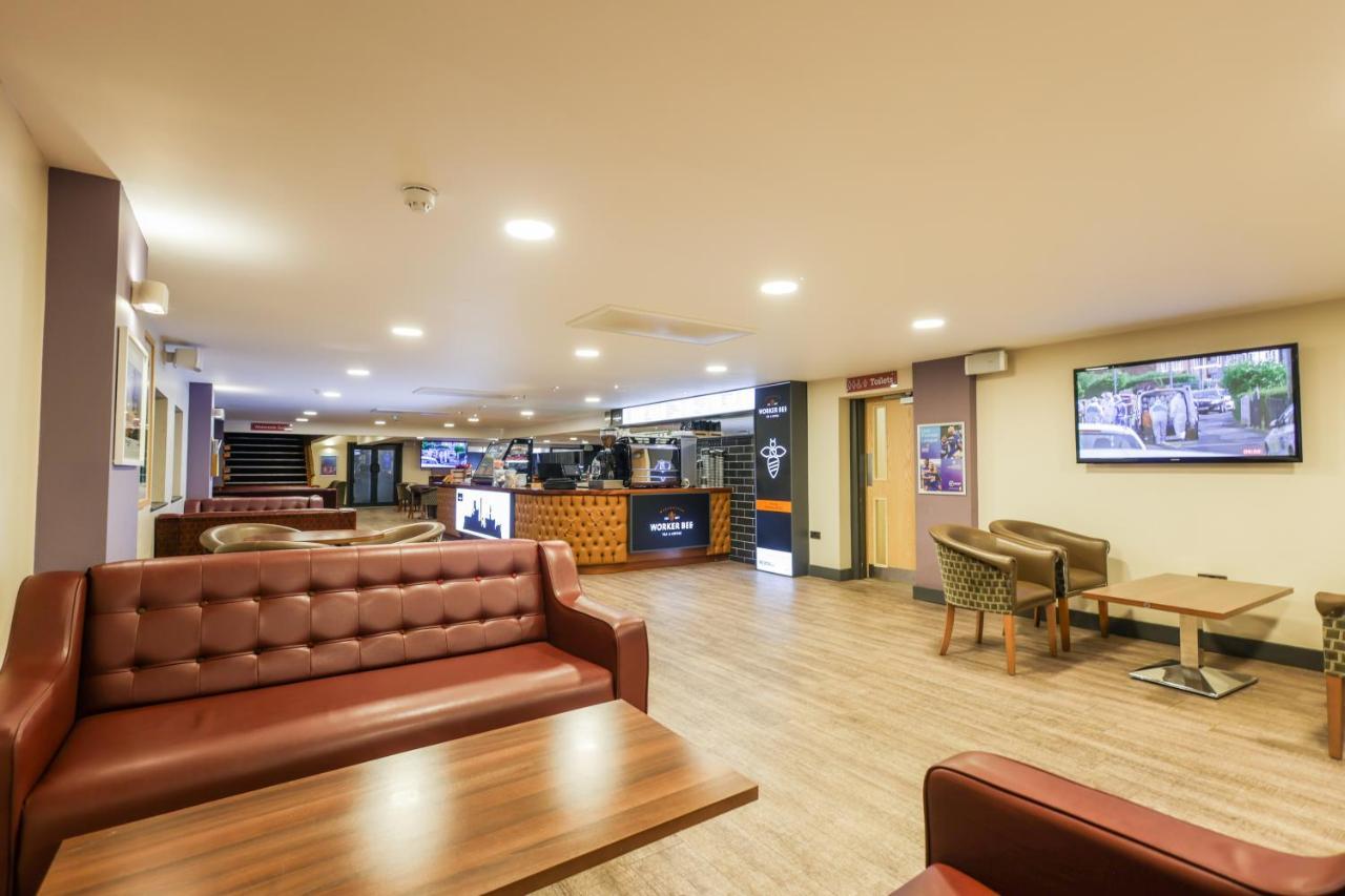 The Waterside And Leisure Club