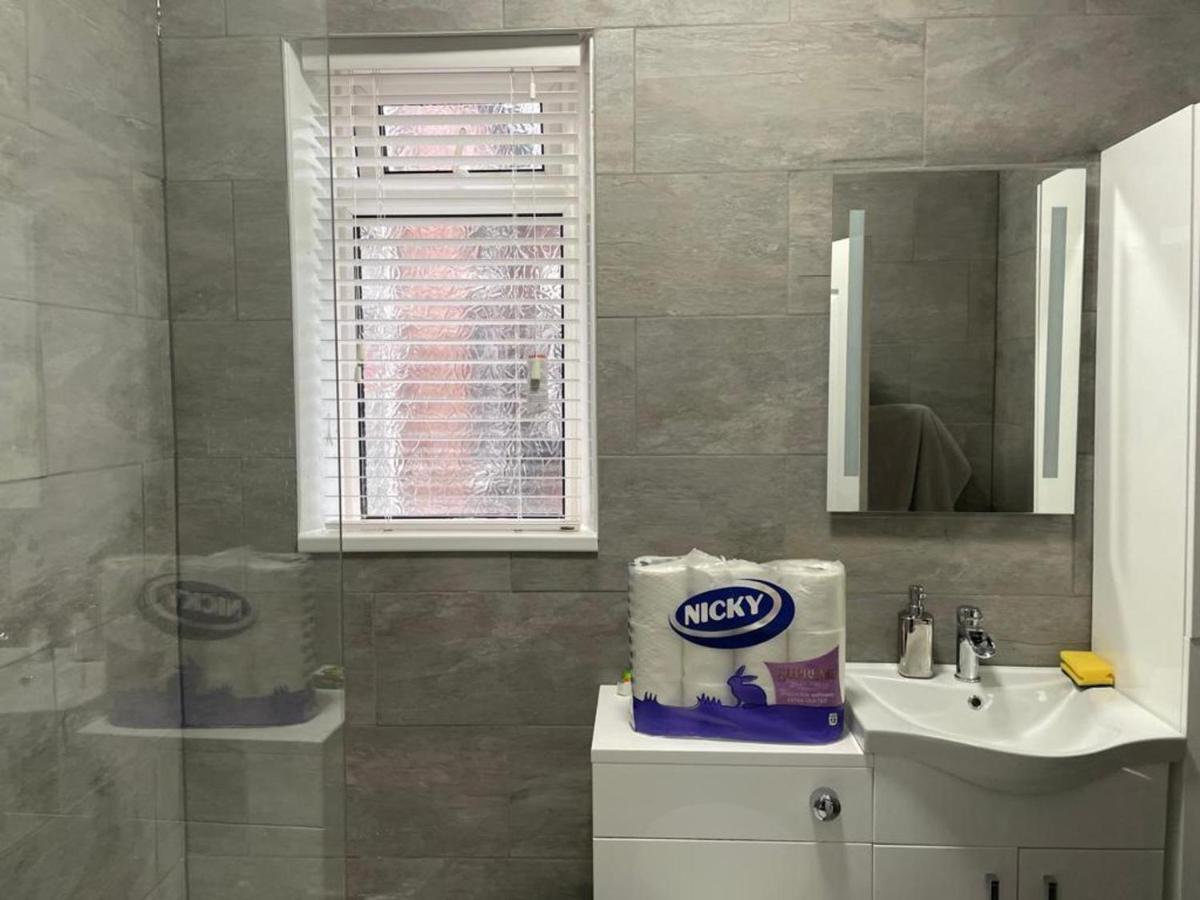 Holiday home Great House 10mins To Centre Manchester