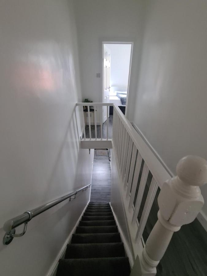 Lovely 2-bedroom House Close To Media City. Manchester