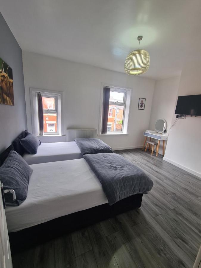 Lovely 2-bedroom House Close To Media City. *