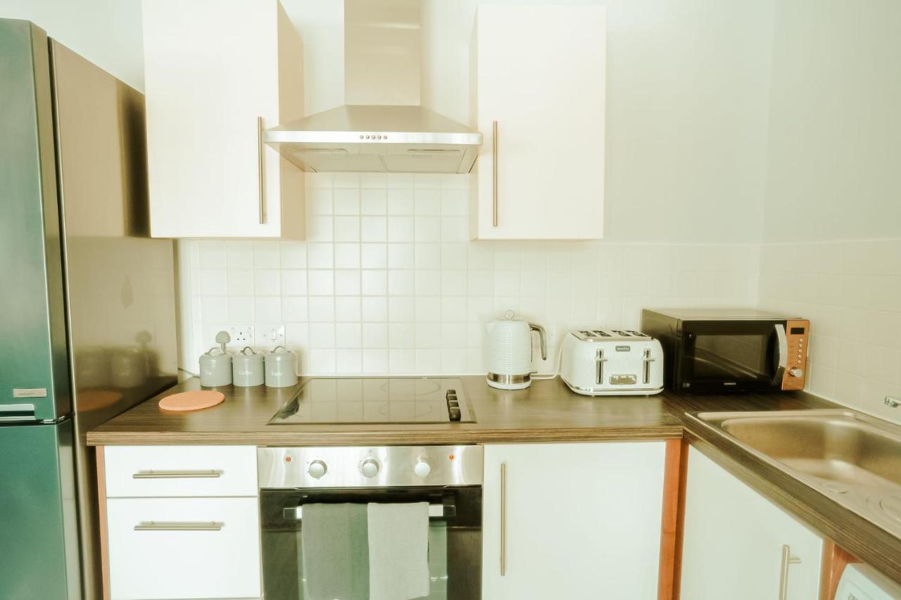Apartment Chic 2 Bedroom Salford Quays The Lowry *