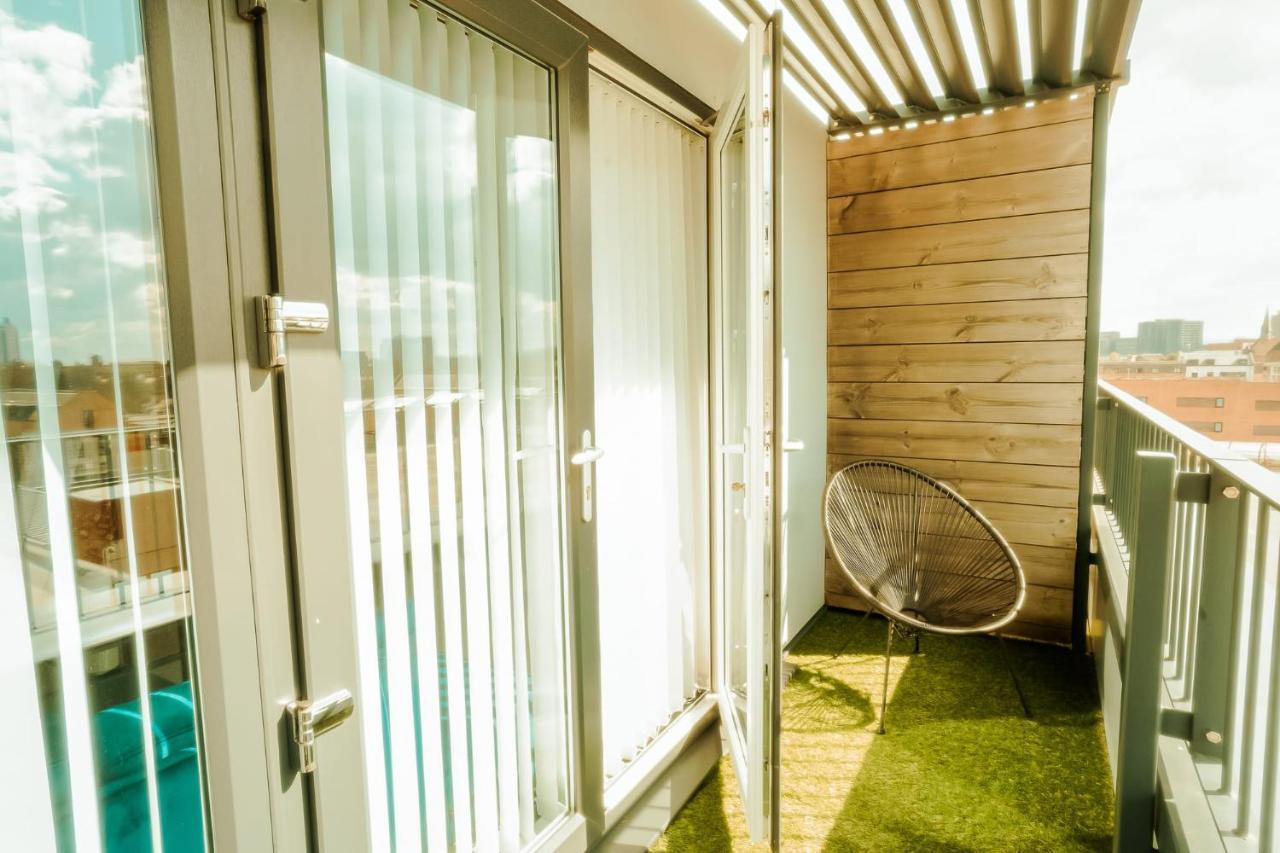 Apartment Chic 2 Bedroom Salford Quays The Lowry *