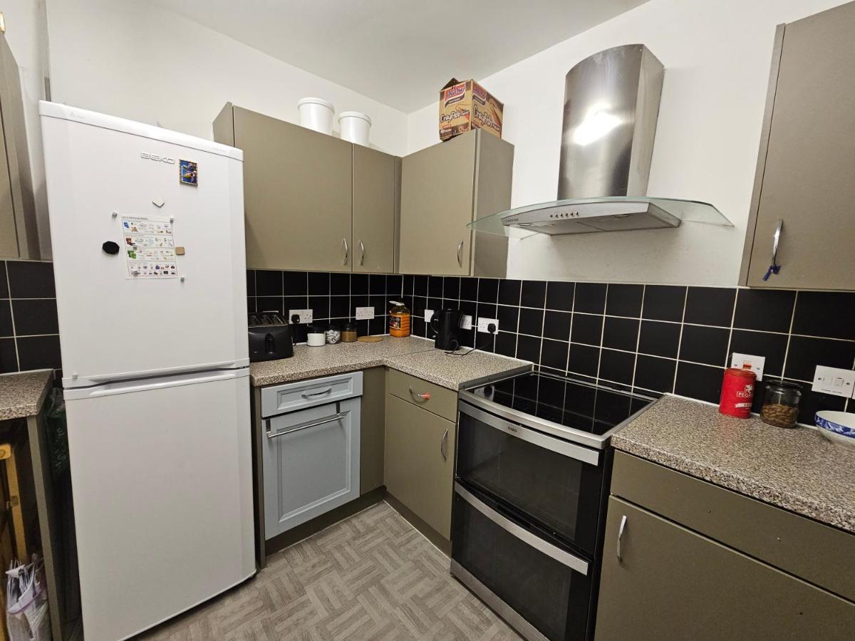 Homestay Spacious In The Centre Of The *