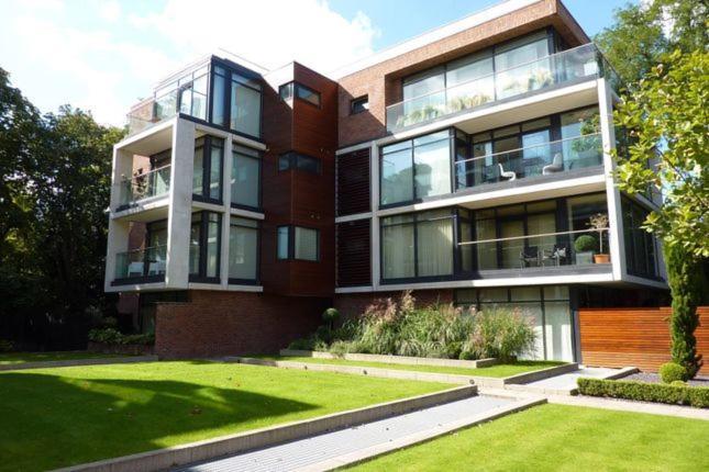 8 Woodsend, 135a Barlow Moor Road, Didsbury, M20 2pw