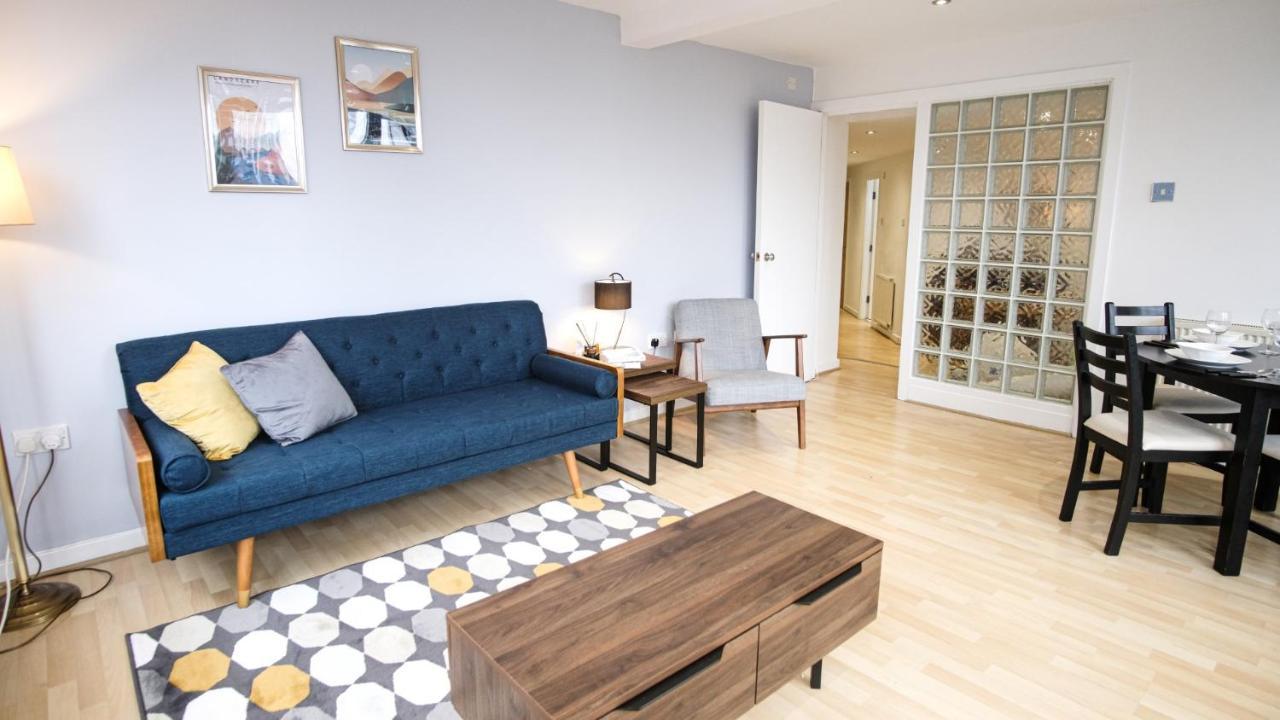 Spacious Centre 5 Guests Long Apartment