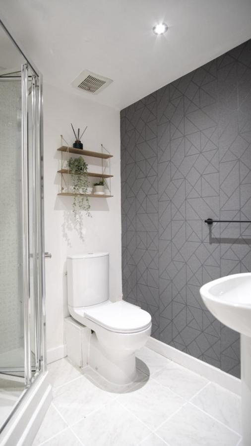 Spacious Centre 5 Guests Long Apartment *