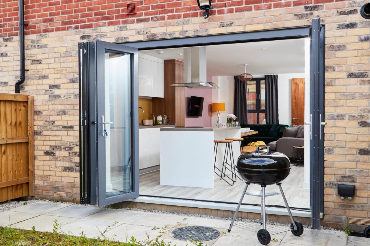 Beaut 5 Bed House W Parking
