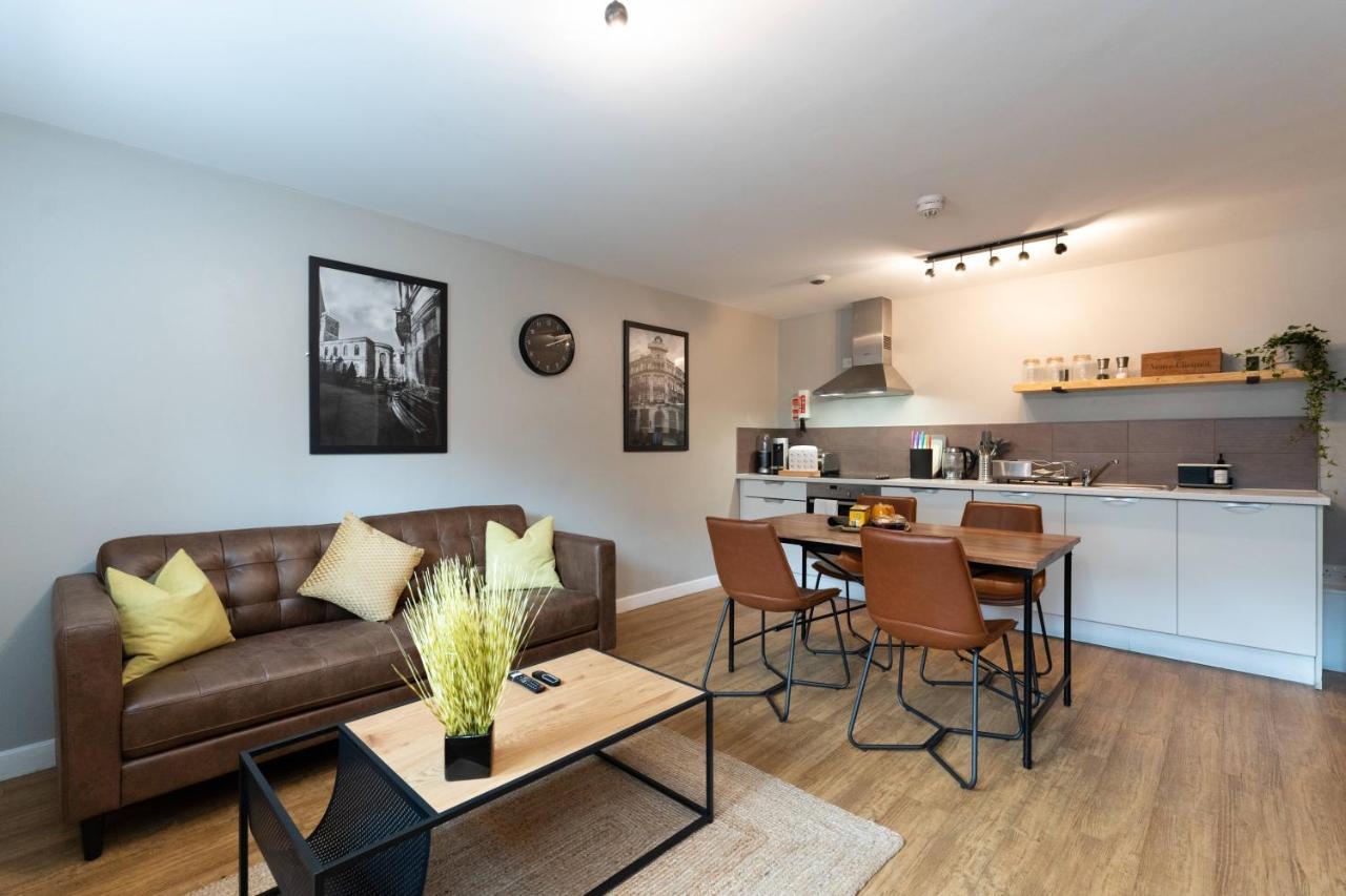High Street Town House 4*