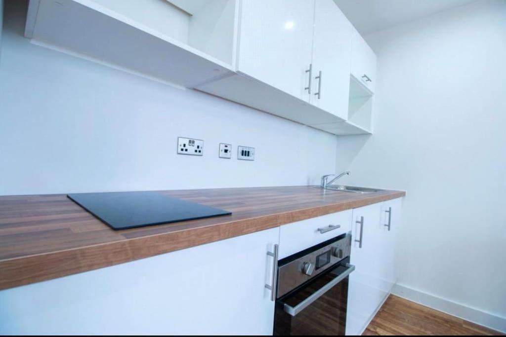 Apartment Luxury Near Media City