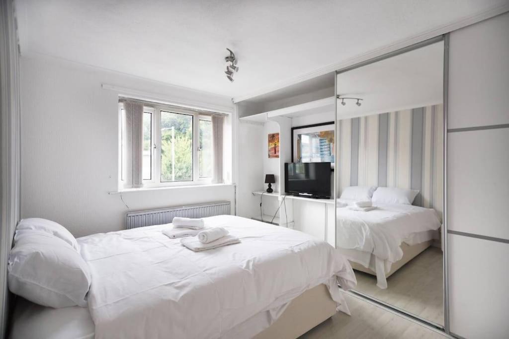Apartment Fantastic House Near The City, Free Parking Manchester