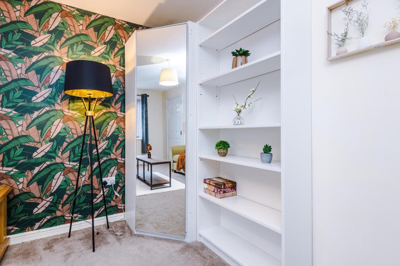 Chic 2 Bed House With Garden & Free Parking Holiday home *