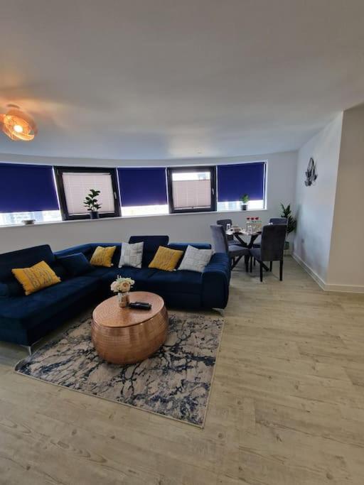 Apartment Luxury 2 Bed, 2 Bath - The Quays