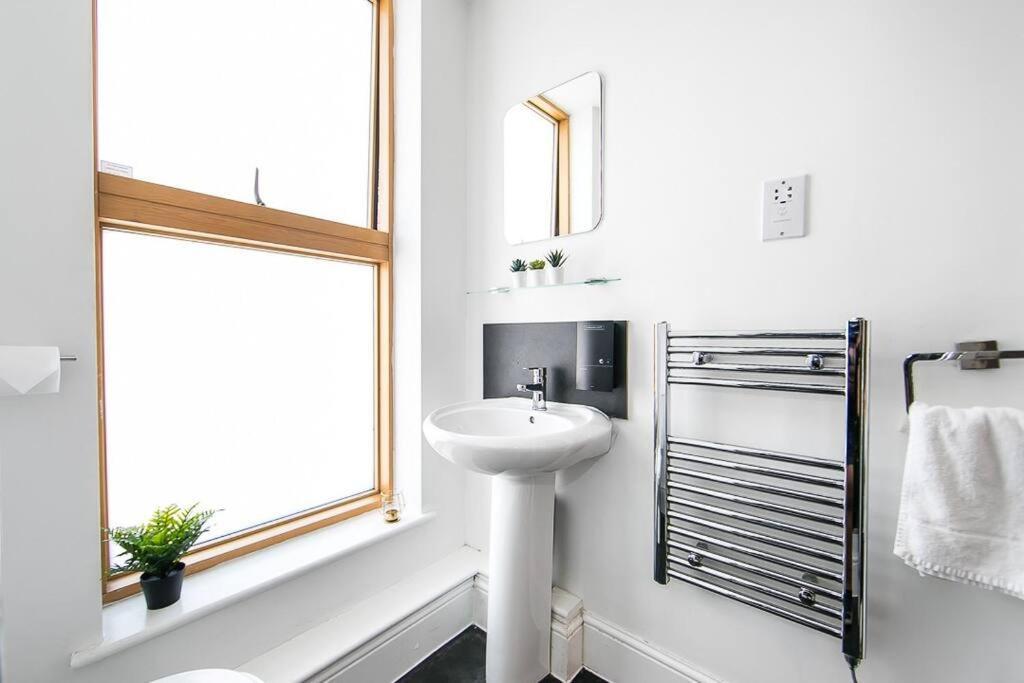 Floor 2 Bedroom Penthouse Apartment