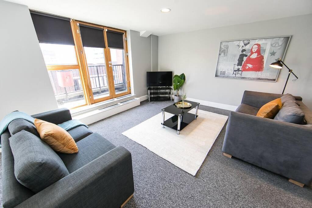 Apartment Floor 2 Bedroom Penthouse *