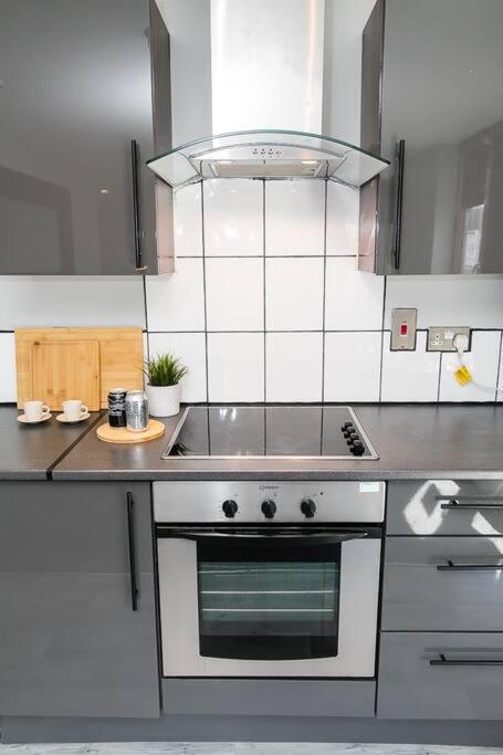 Apartment Floor 2 Bedroom Penthouse *
