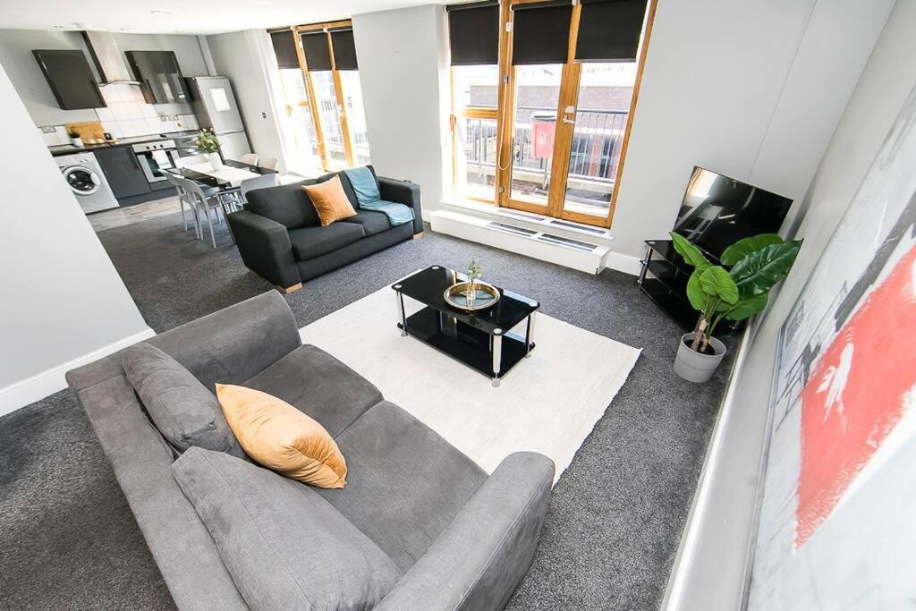 Floor 2 Bedroom Penthouse *
