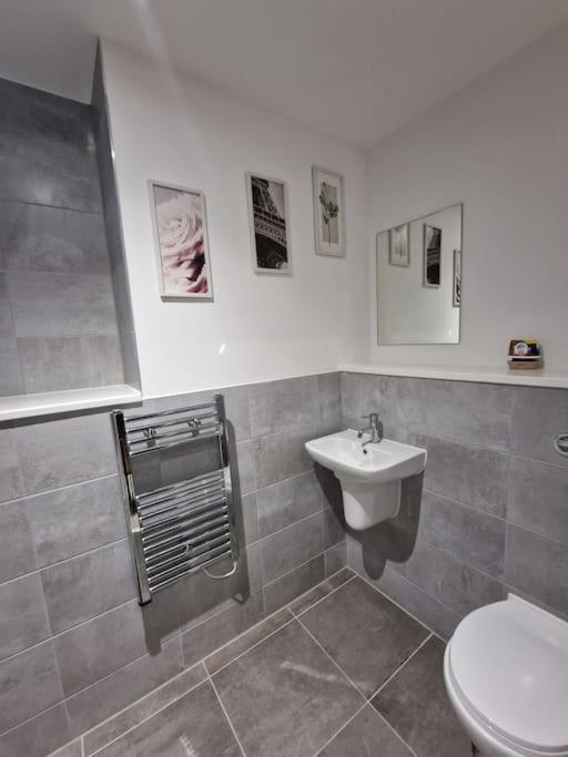 Luxury 2 Bed, 2 Bath - The Quays Manchester