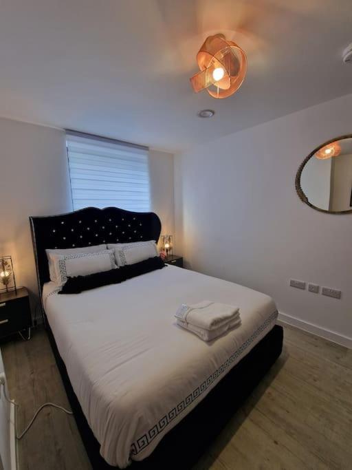 Apartment Luxury 2 Bed, 2 Bath - The Quays *