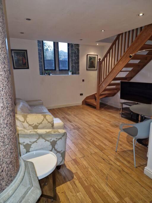 St Edmunds Church Apartment