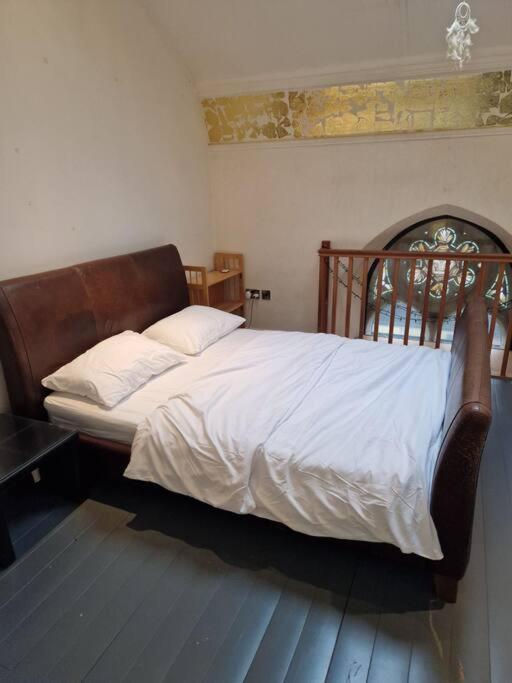St Edmunds Church Apartment Manchester