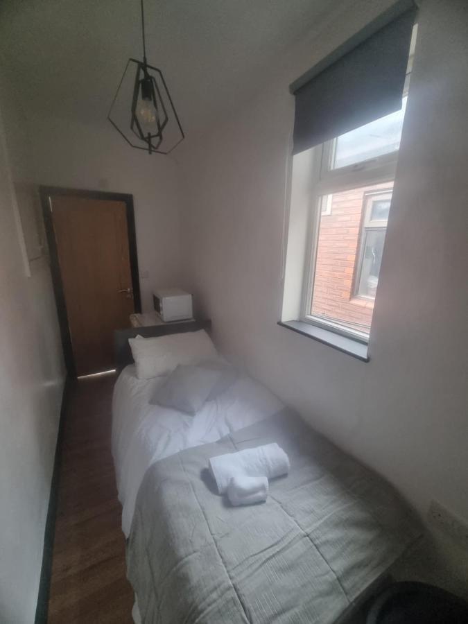Single With Private Bathroom Homestay Manchester