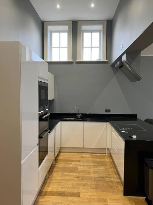 Stableford Hall - Stunning Apartment *