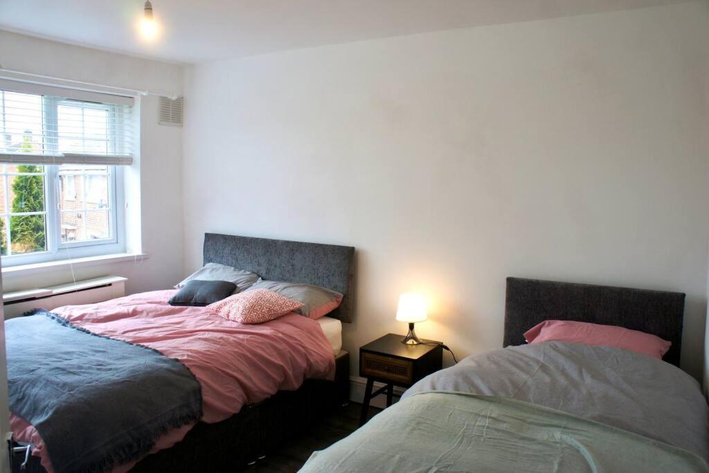 Swinton, Apartment