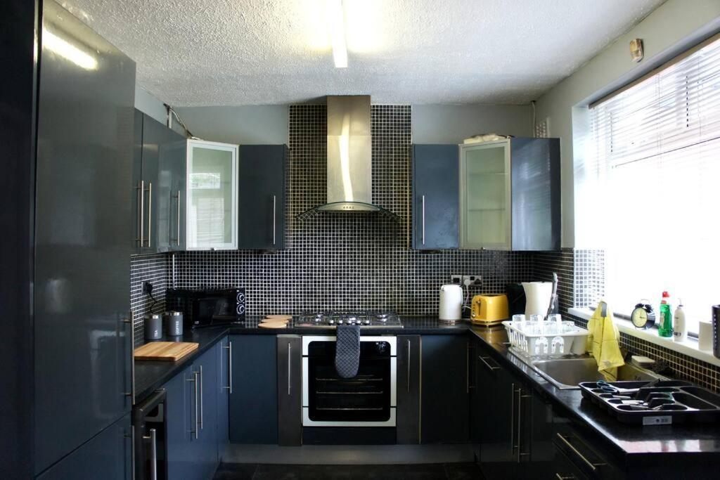 Swinton, Apartment *