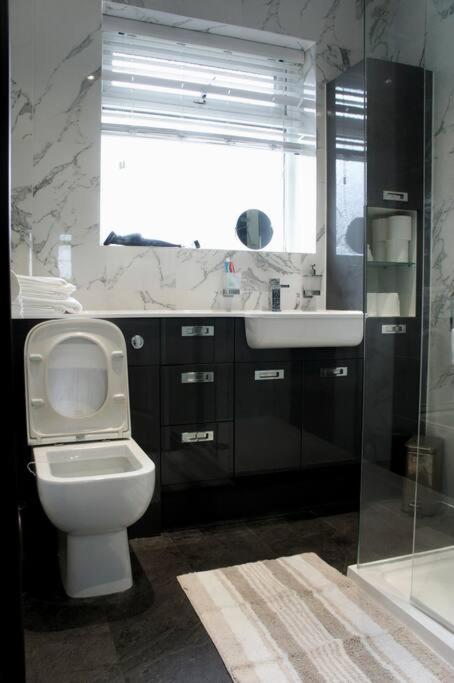 Apartment Swinton,
