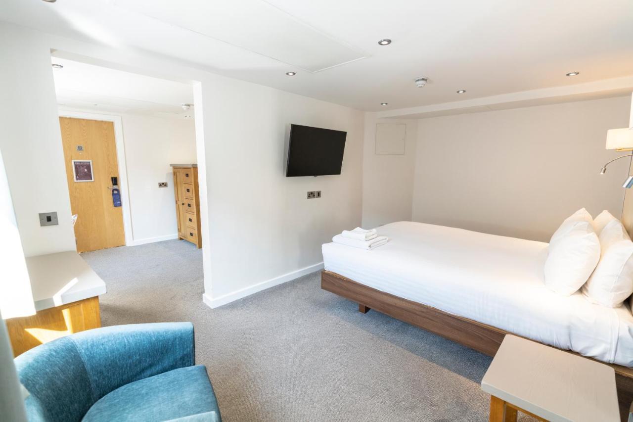 Hotel The Waterside And Leisure Club 3*