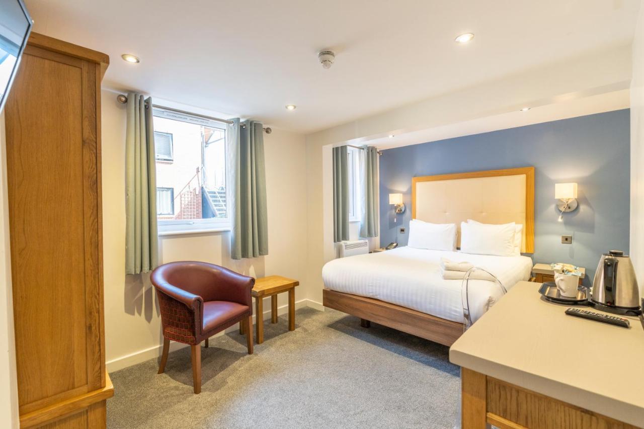 Hotel The Waterside And Leisure Club Manchester