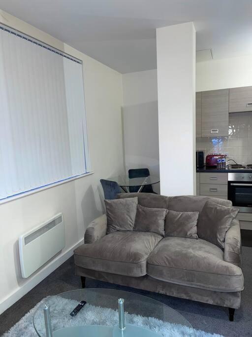 One Bedroom At Manchester, Old Trafford Apartment *