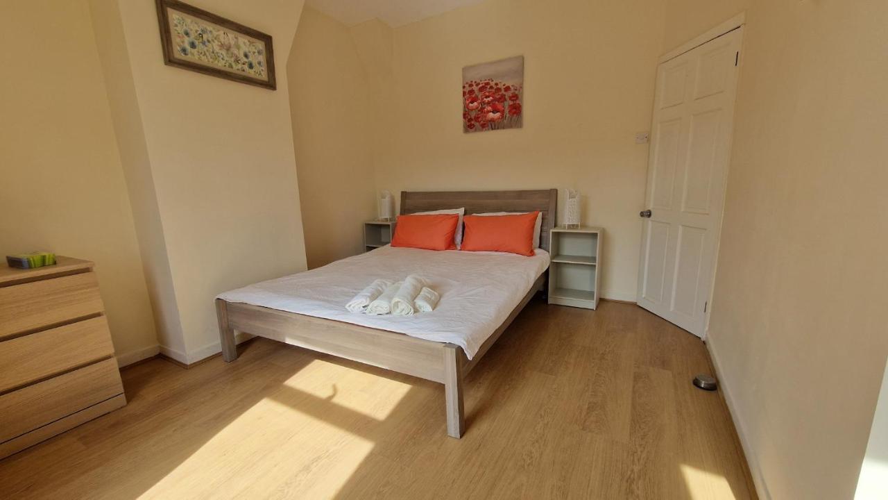 Olive House Apartment