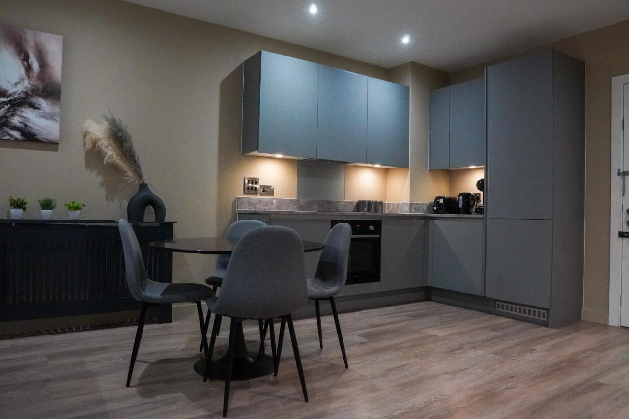 Apartment M1 Townhouse - Free Parking & Central Manchester Manchester