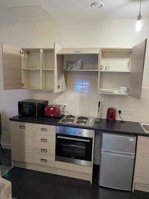 One Bedroom At Manchester, Old Trafford Apartment