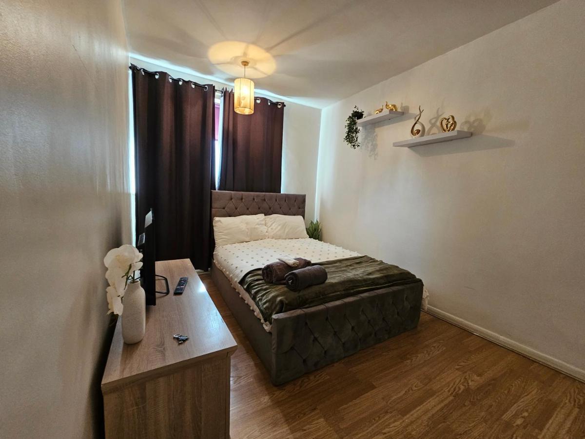 Spacious In The Centre Of The Homestay *