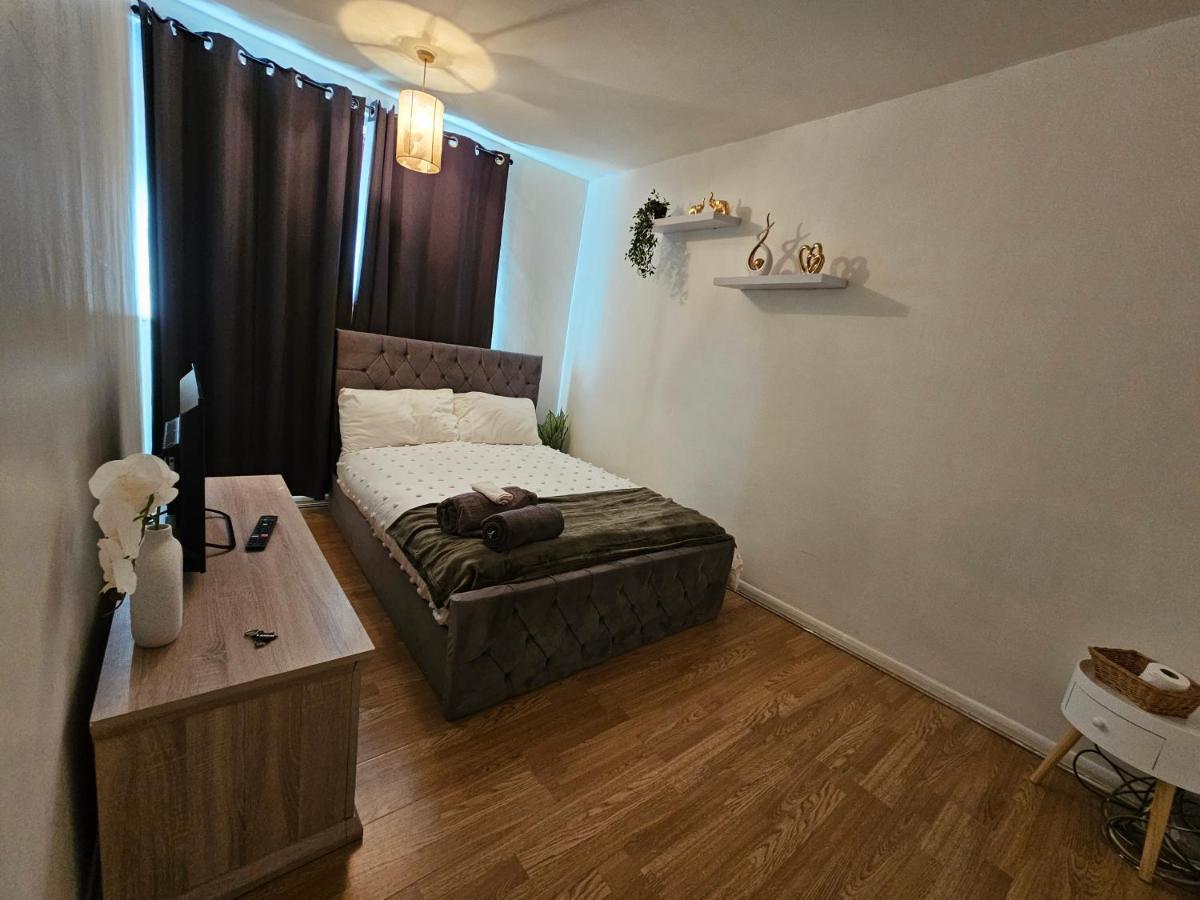 Homestay Spacious In The Centre Of The Manchester