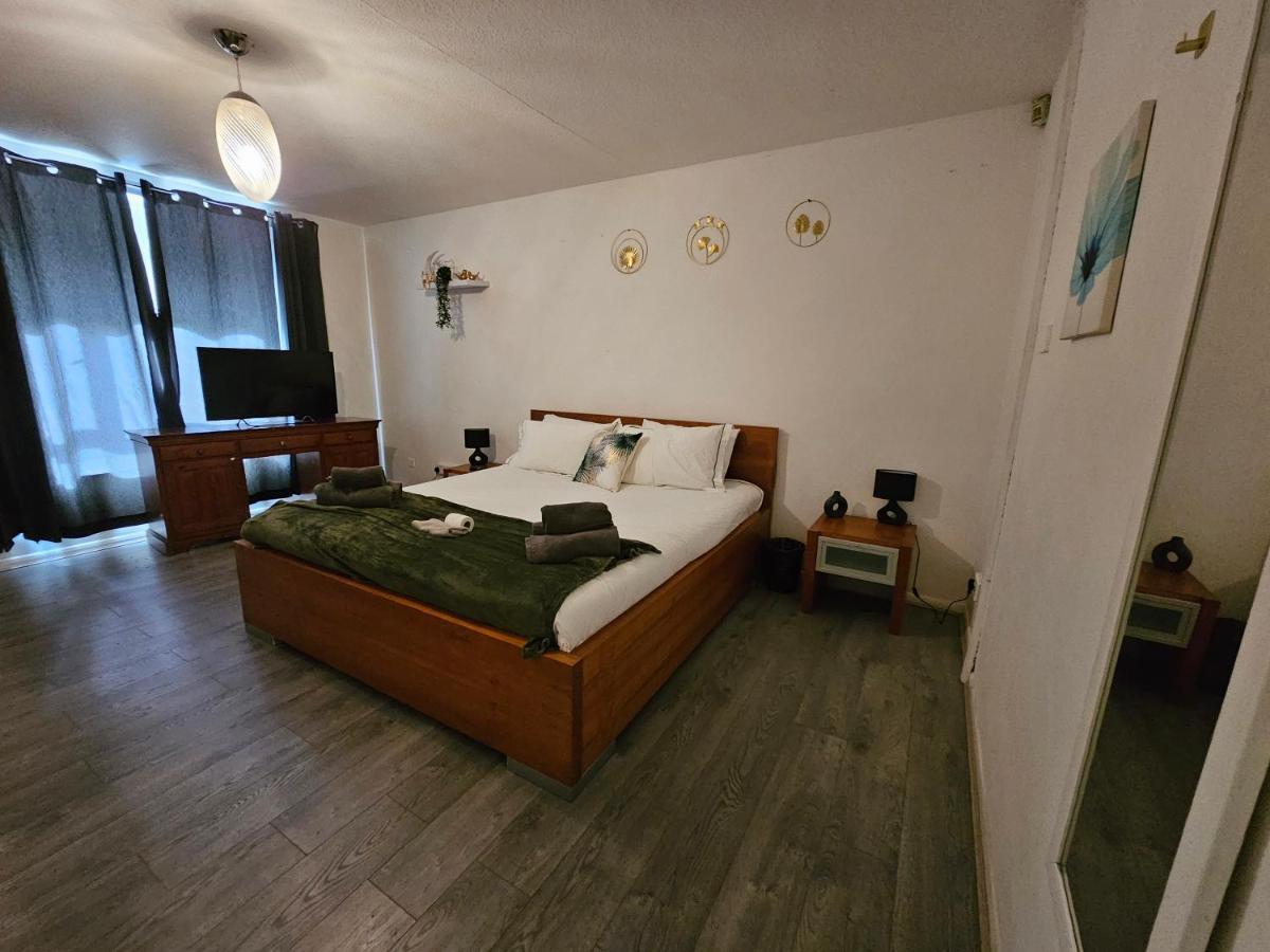 Homestay Spacious In The Centre Of The