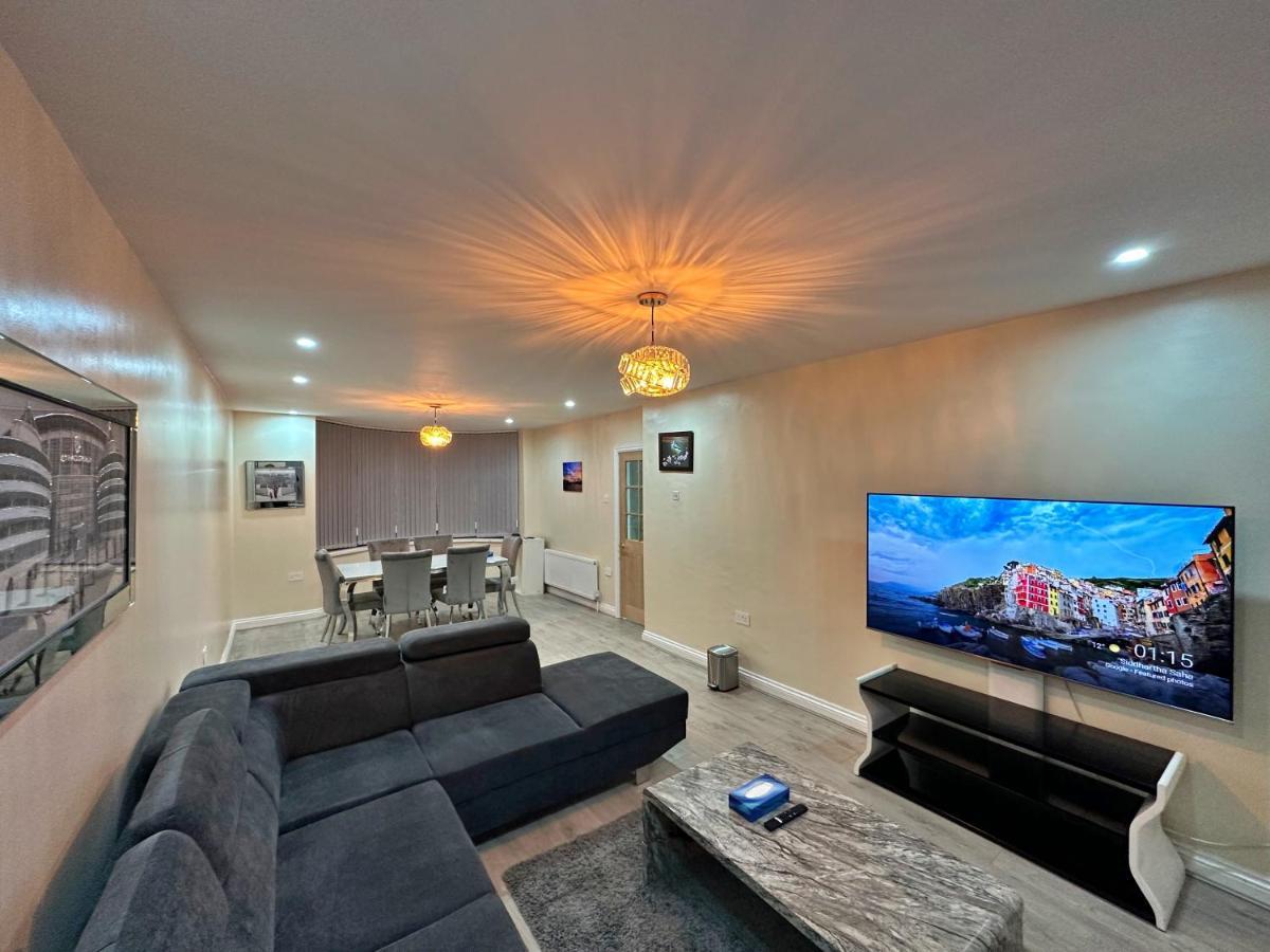 Full In Heywood Street Near Cheetham Hill Holiday home *