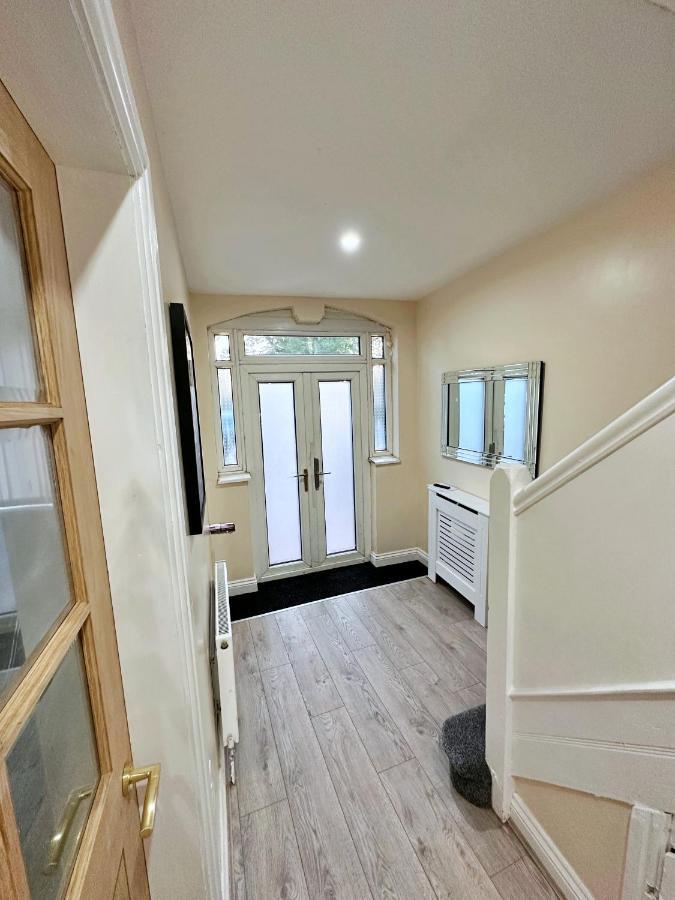 Full In Heywood Street Near Cheetham Hill Holiday home *
