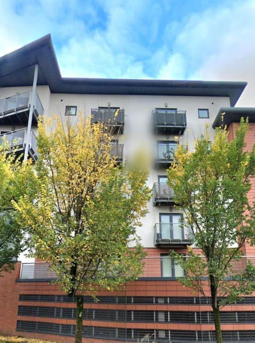 Balcony-view With Free And Secured Parking *