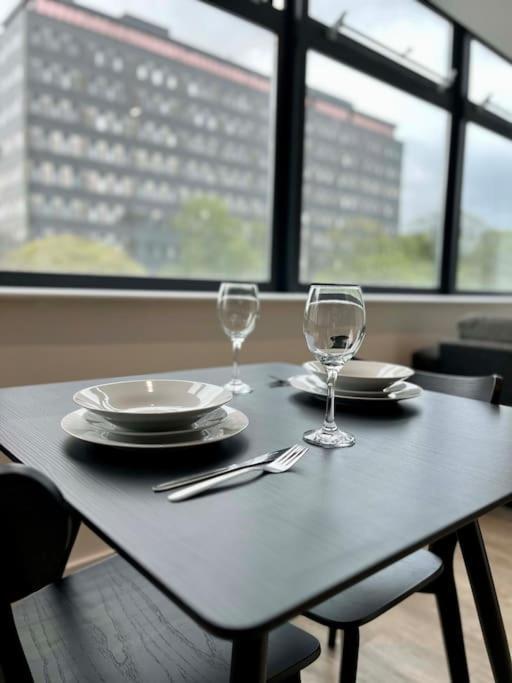 Lovely Available To Rent In Old Trafford Manchester