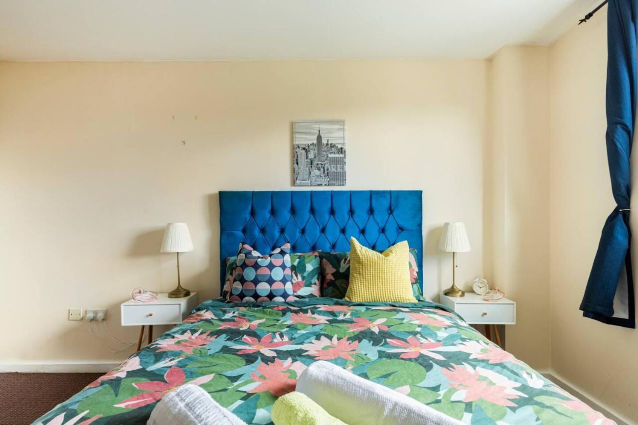 Apartment Mosh Homes 01
