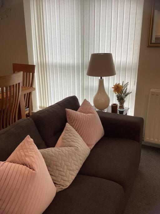 Apartment Modern 2 Bed, 2 Bath Near Etihad Stadium And Coop Live