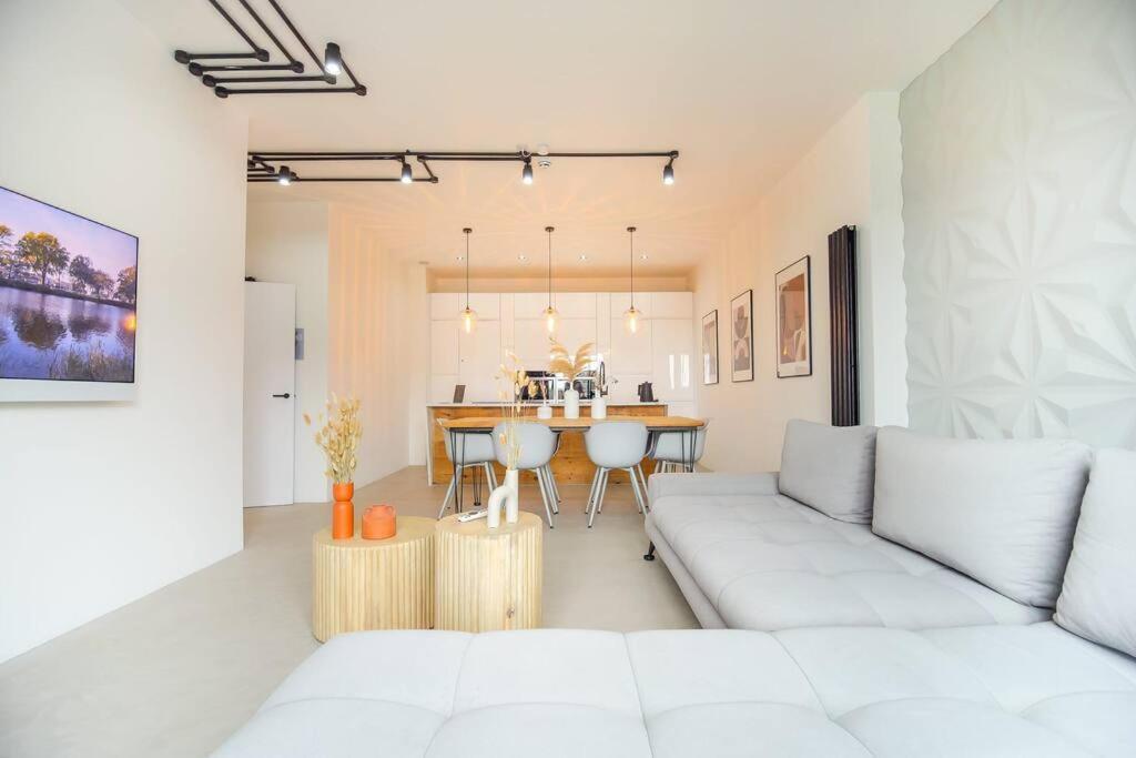 Scandinavian By The Heim Residences Apartment